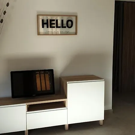 Superbe Renove De 3 Pieces Dans Apartment