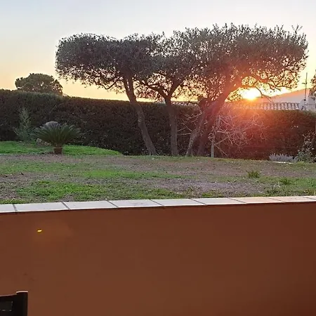Apartment Superbe Renove De 3 Pieces Dans Saint-Raphael (Var)